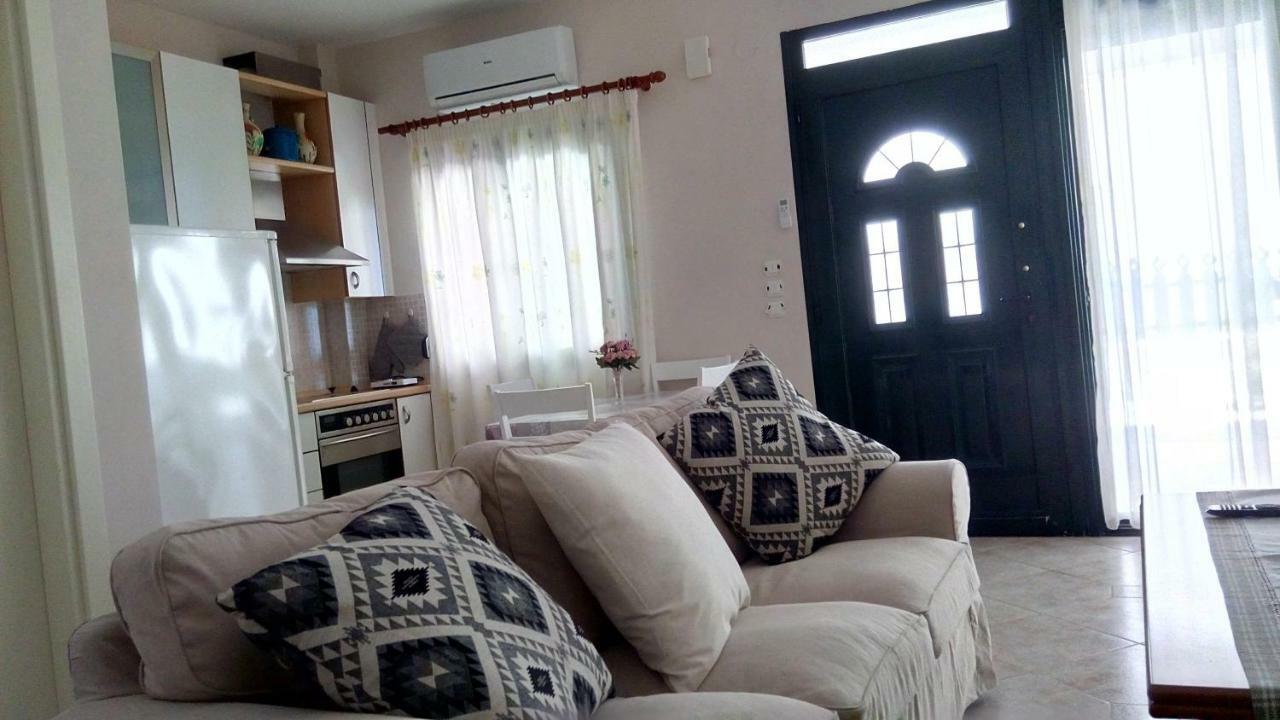 Cute Maisonette No2 On Coastal Sidewalk Νικήτη Εξωτερικό φωτογραφία