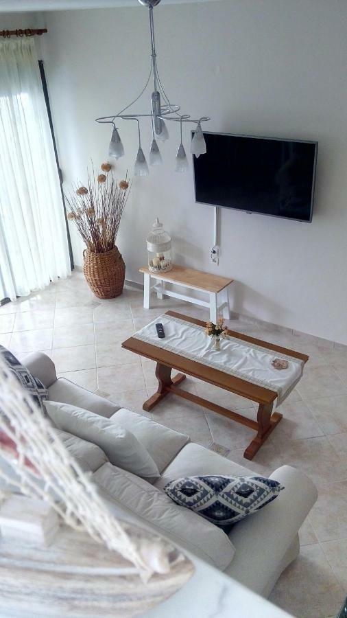 Cute Maisonette No2 On Coastal Sidewalk Νικήτη Εξωτερικό φωτογραφία