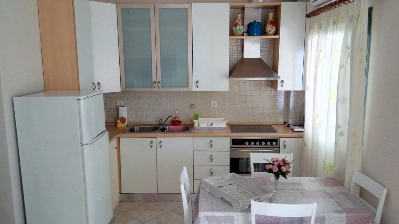 Cute Maisonette No2 On Coastal Sidewalk Νικήτη Εξωτερικό φωτογραφία